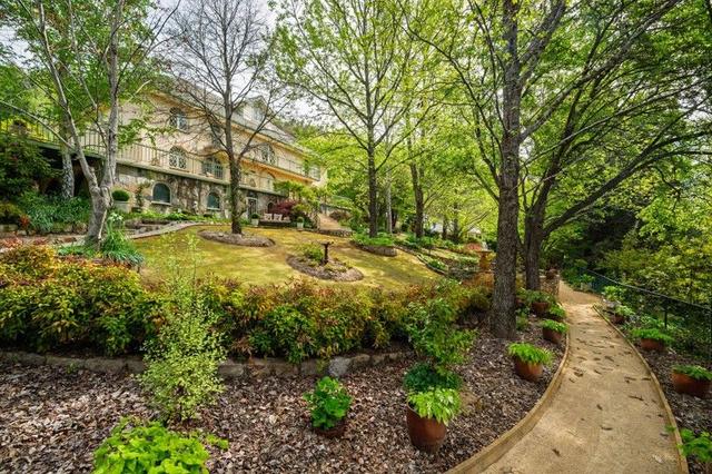 1B Barberry Court, VIC 3741