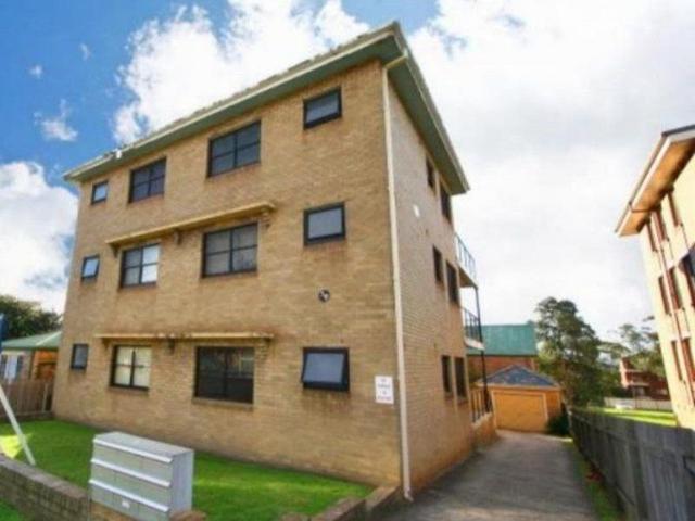 2/38 Bourke Street, NSW 2500