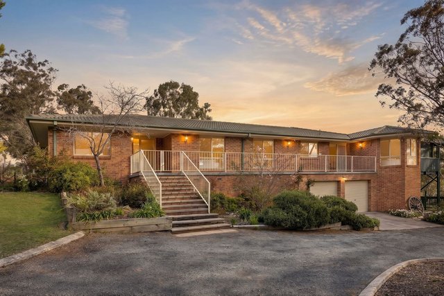 33 Taylor Place, NSW 2620