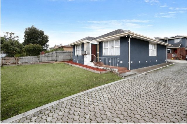 10 Sweeney  Drive, VIC 3805
