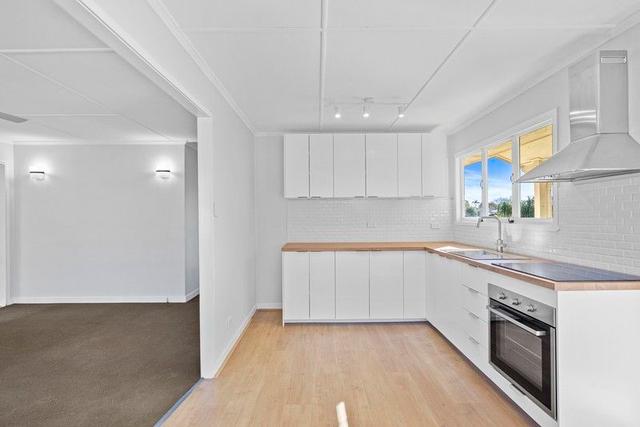 19 Saxon Street, QLD 4110