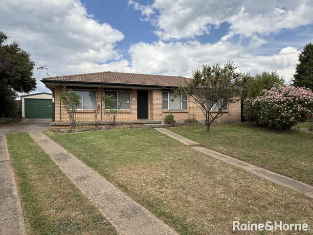 12 Maxime Place, NSW 2800