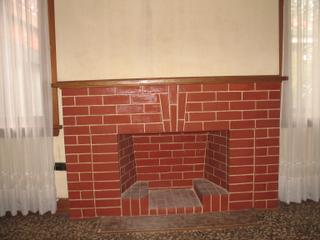 Fireplace (2009-04-24)