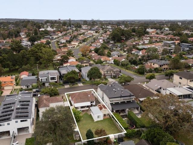 12 Mavis Avenue, NSW 2210