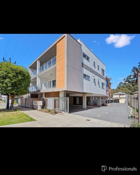 4/160 Wright Street, WA 6105