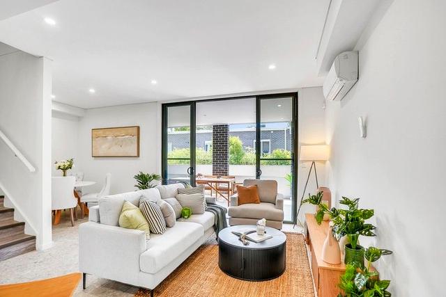 2/12 Boronia Street, NSW 2145