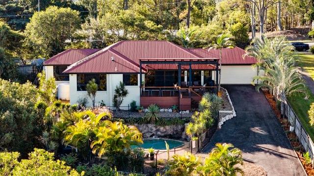 6 Woodfield Court, QLD 4055