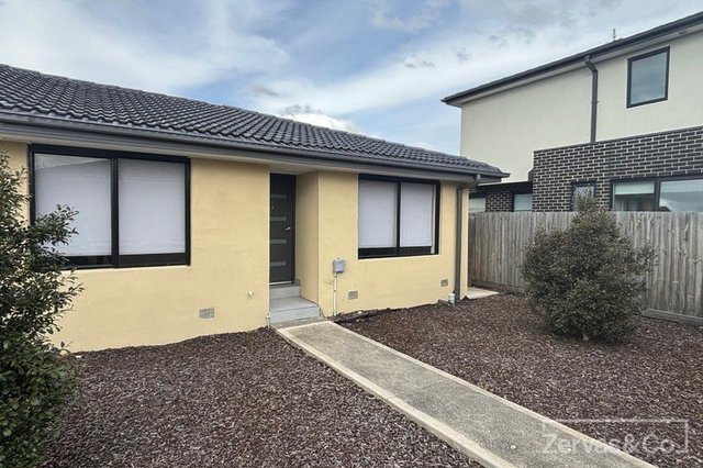 3/6 Moore Avenue, VIC 3169