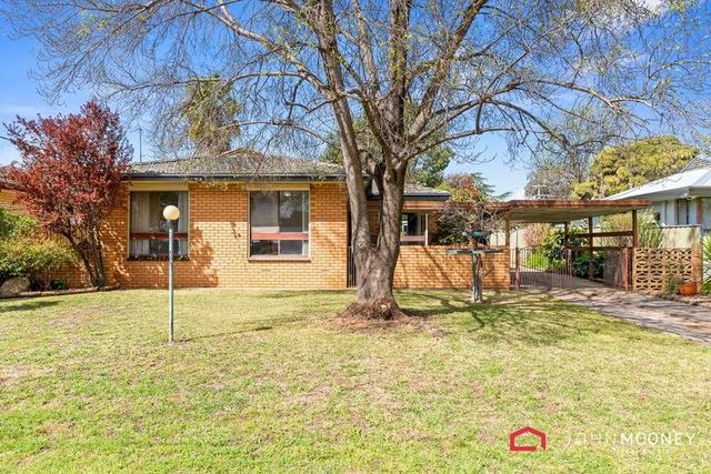 65 Raye Street, NSW 2650