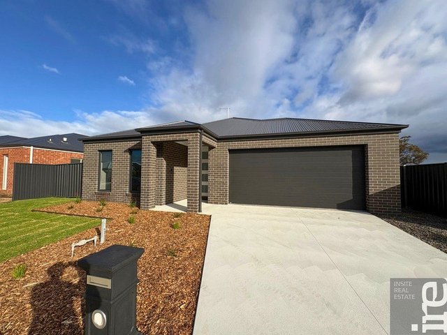 37 Sandalwood Street, VIC 3677