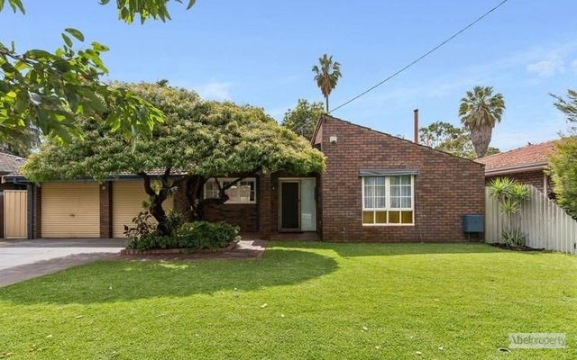 20 Redlands Street, WA 6053