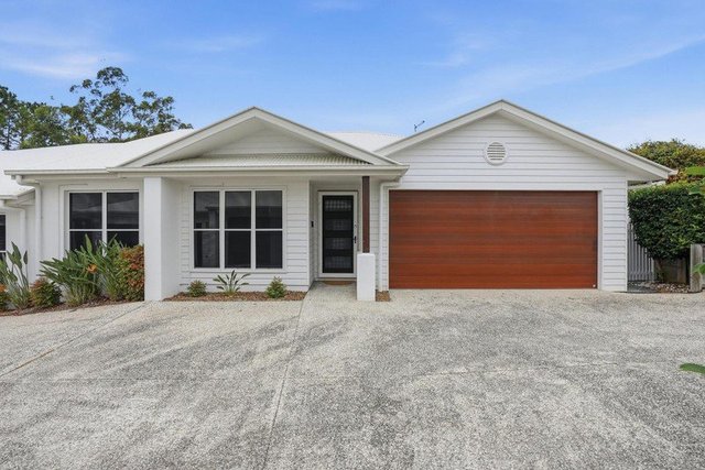 4/10 Sapphire Place, QLD 4221