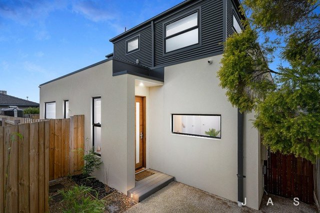 2/30 Hex Street, VIC 3012