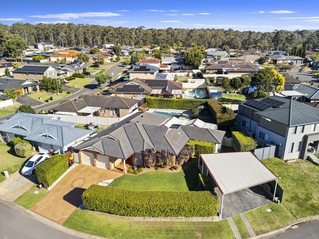 2 Fairywren Close, NSW 2745