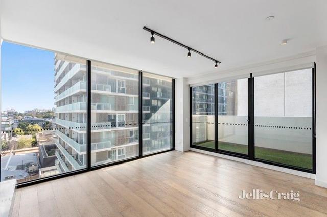 1001/2 Claremont St, VIC 3141