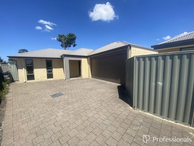 4B Highland Rise, WA 6112