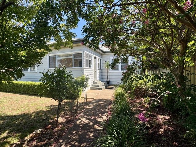 62 Piper St, NSW 2340