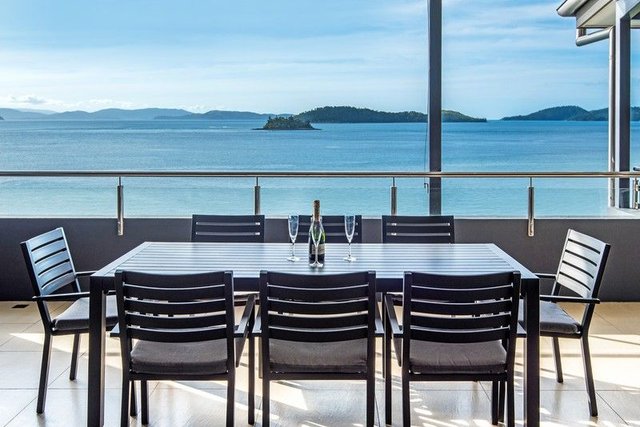 Edge 17/5a Acacia Drive, QLD 4803