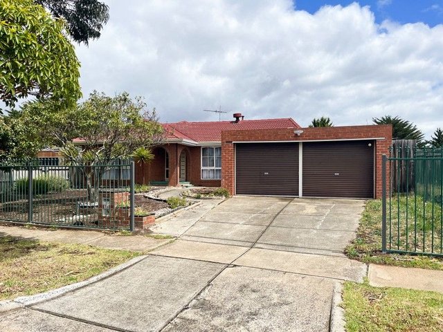 76 James Cook Drive, VIC 3337