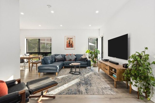 4/22 Foley Street, NSW 2500