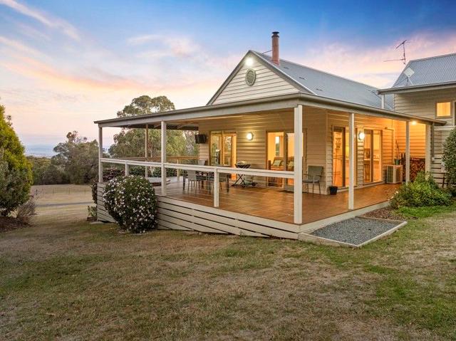 82 Bromfield Drive, VIC 3723