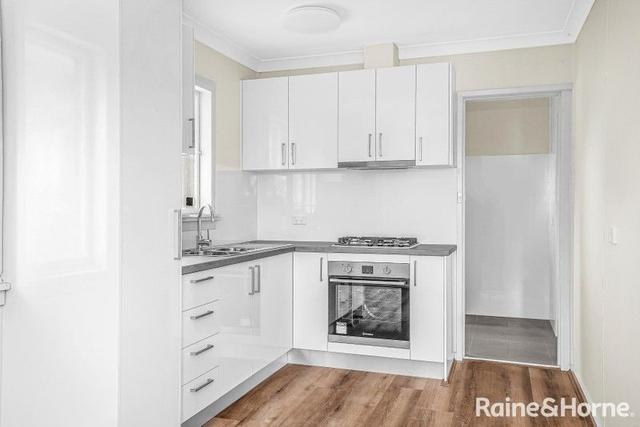 16 Waikanda Crescent, NSW 2770