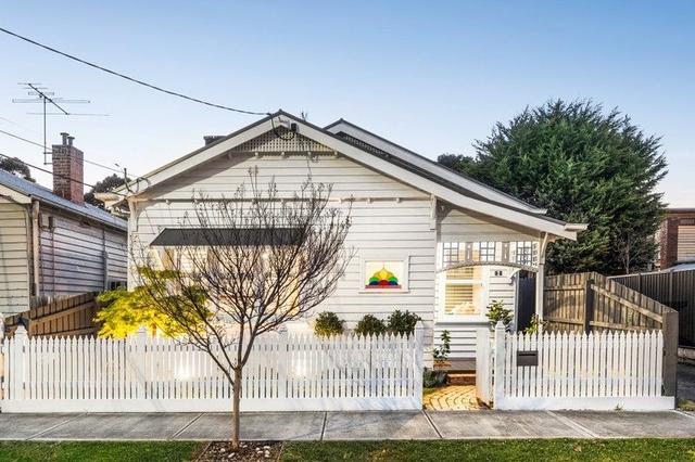 2 Deakin Street, VIC 3013