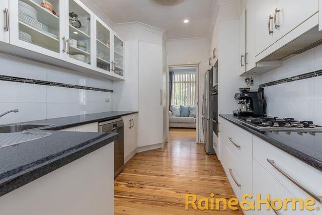 1 Bailey Street, NSW 2830