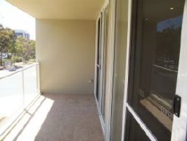 Balcony (2003-11-10)