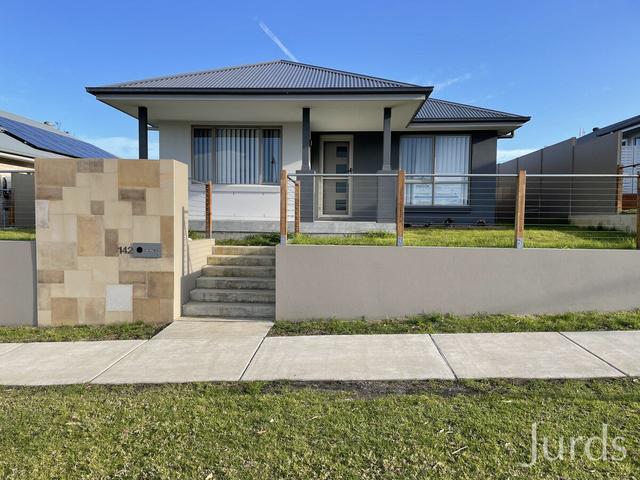 142 Triton Boulevard, NSW 2335