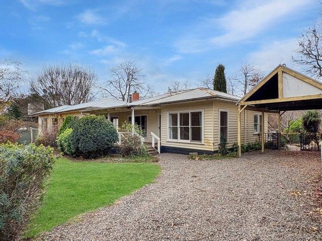 90 Howes Creek Road, VIC 3722