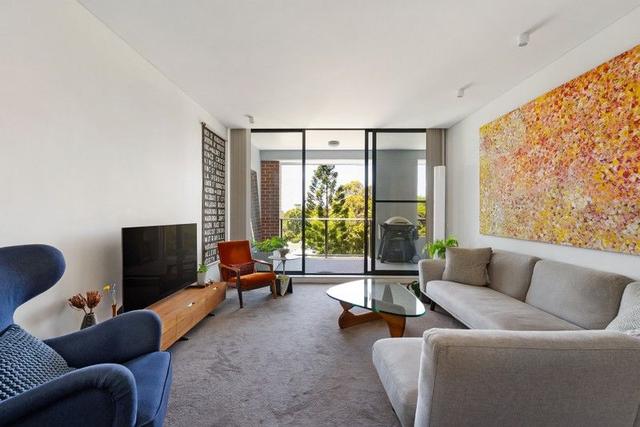 523/6 Brodie Spark Drive, NSW 2205