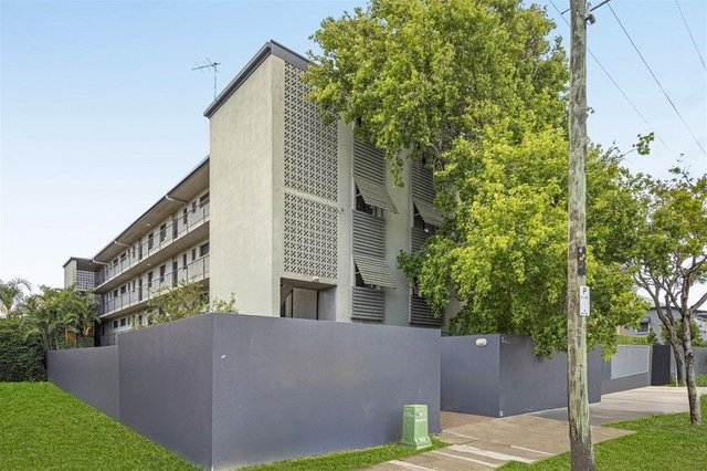 2/148 Kent Street, QLD 4005