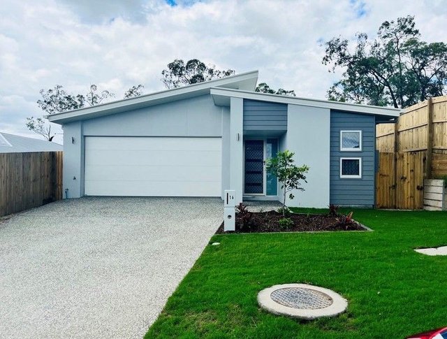 16 Macintyre Street, QLD 4207