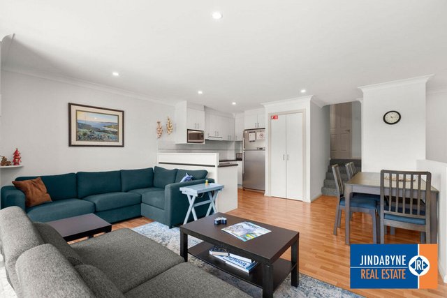 2/65 Gippsland Street, NSW 2627