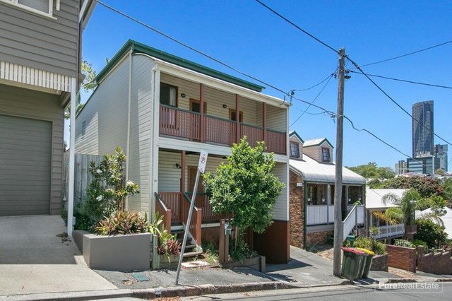 1/111 Isaac St, QLD 4000