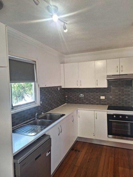 15 Hillcrest Parade, QLD 4220