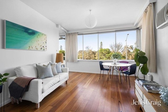 10/46 Ormond Esplanade, VIC 3184