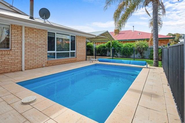 5 Riverina Way, WA 6430