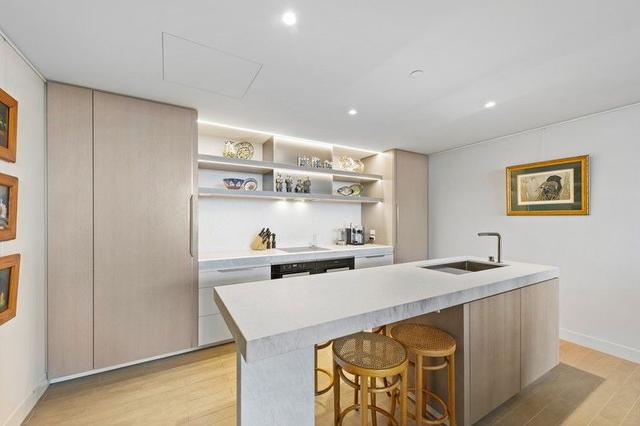 814/280 Albert Street, VIC 3002