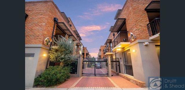 28/120-122 Lake  Street, WA 6000