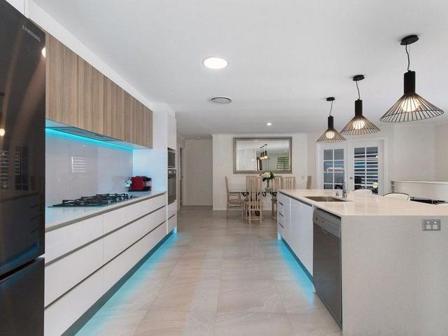 22 Lancashire Drive, QLD 4213