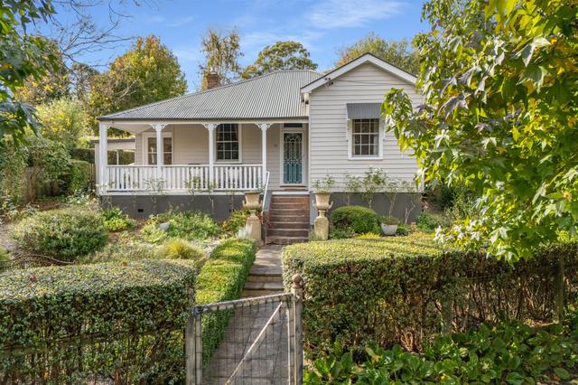 18 Holly Street, NSW 2576