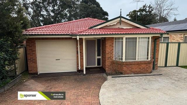 32 Molong Street, NSW 2763