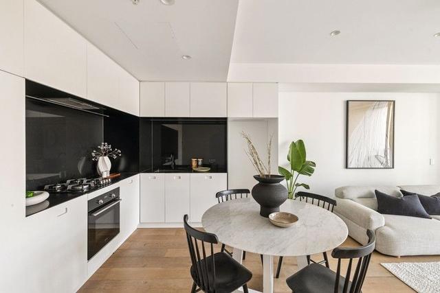 1004/109 Oxford Street, NSW 2022