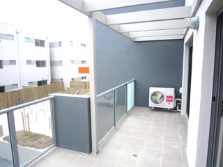 Balcony (2012-06-16)