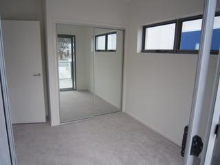 Bedroom 2 (2012-06-16)