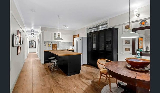 2/10 Westbourne St, QLD 4101