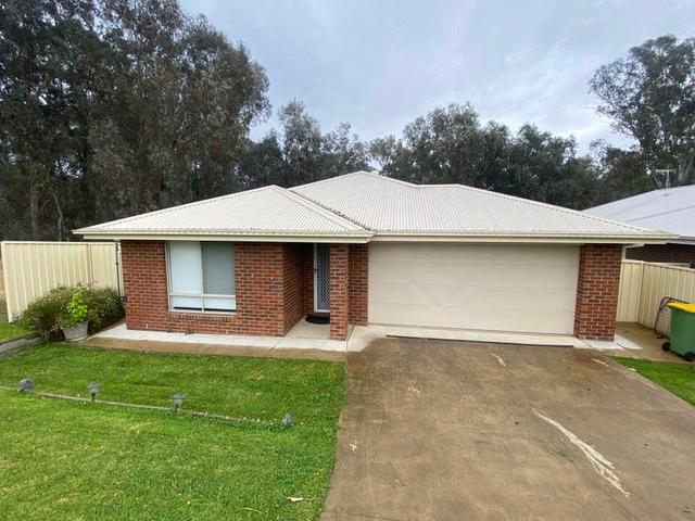 60 Royce Crescent, NSW 2641