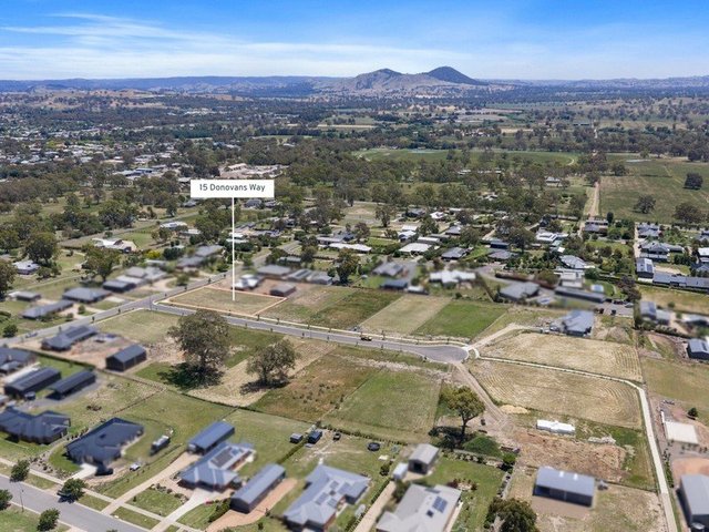 15 Donovans Way, VIC 3722